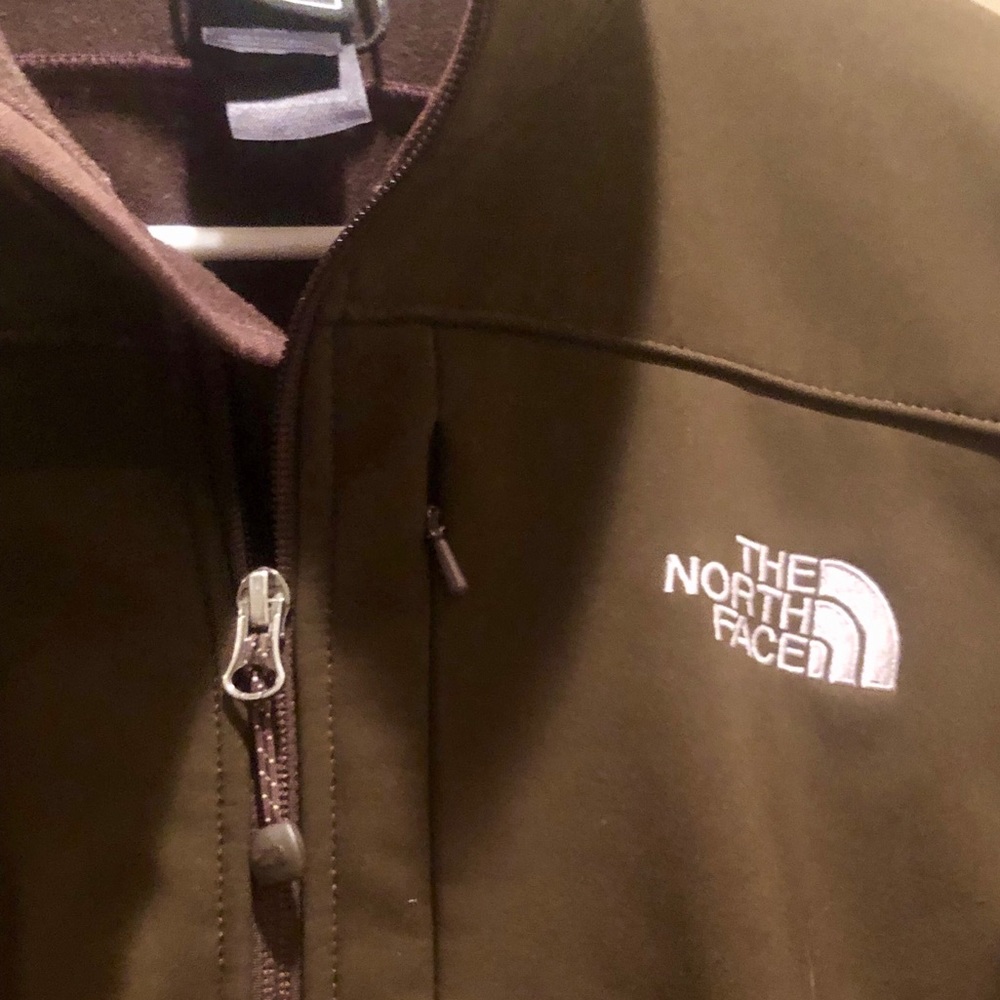 North Face APEX jacket. - Picture 4 of 8